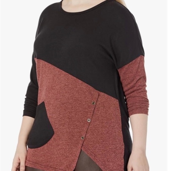 Zim & Zoe Colorblock Knit Top | Lightweight Sweater | 3/4 Sleeves - Picture 3 of 11